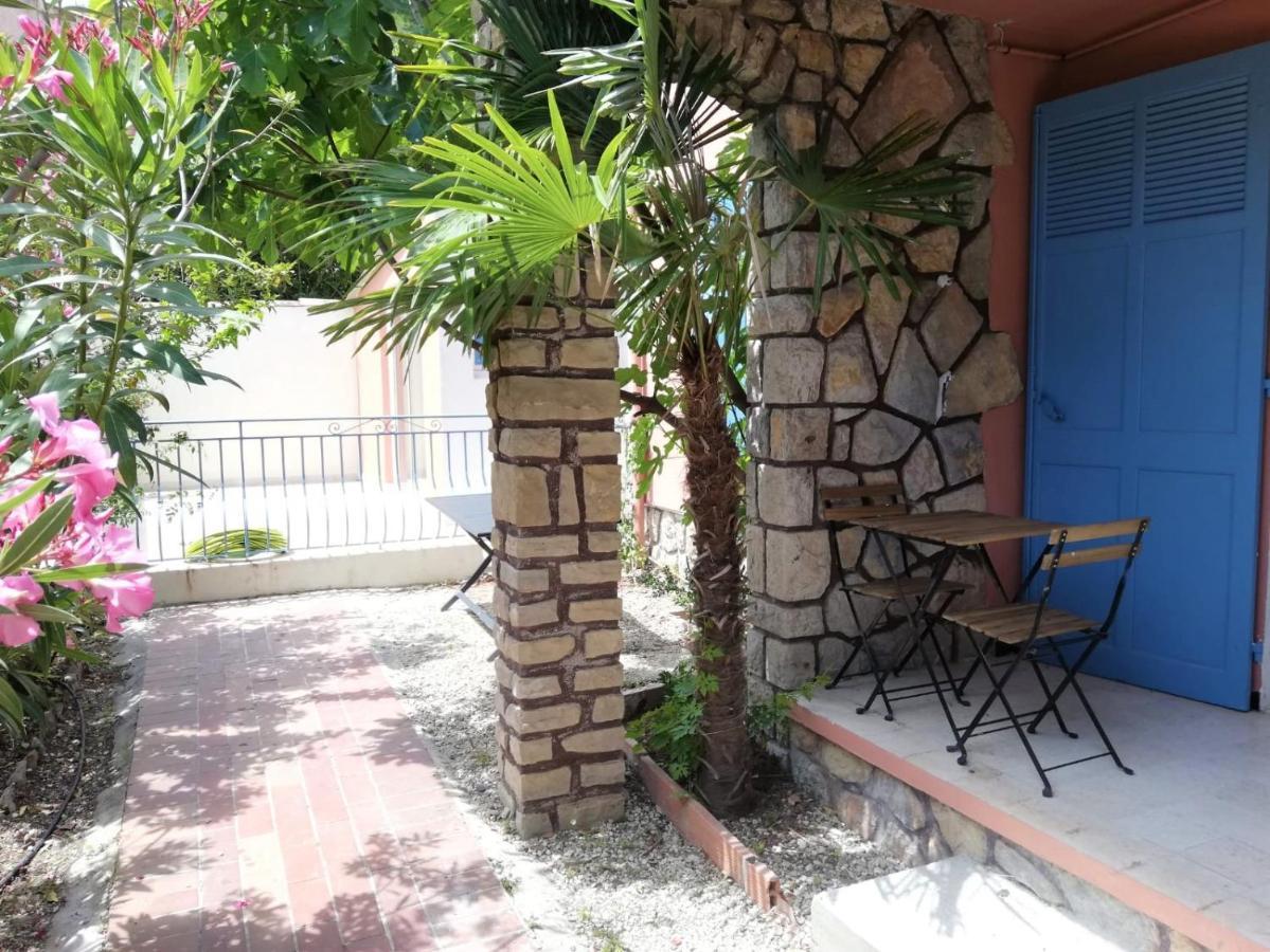 Beaux Appartements 3 Pieces Avec Espaces Exterieurs Et Parking - Proche Plage Hyeres Ngoại thất bức ảnh