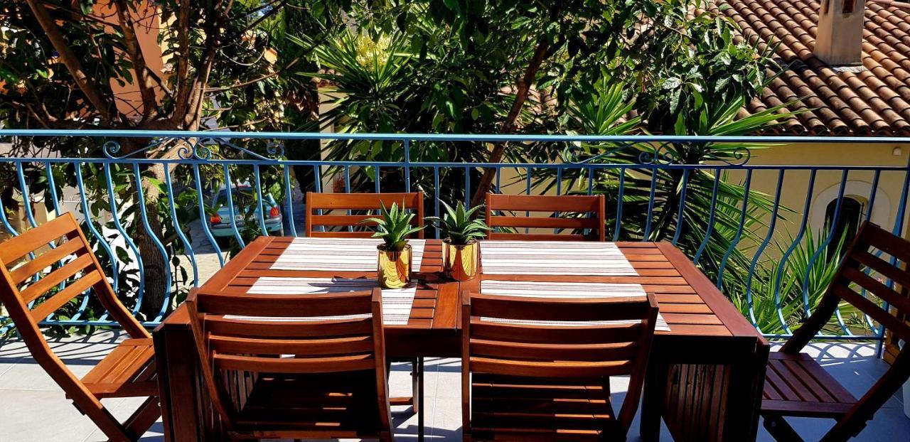 Beaux Appartements 3 Pieces Avec Espaces Exterieurs Et Parking - Proche Plage Hyeres Ngoại thất bức ảnh