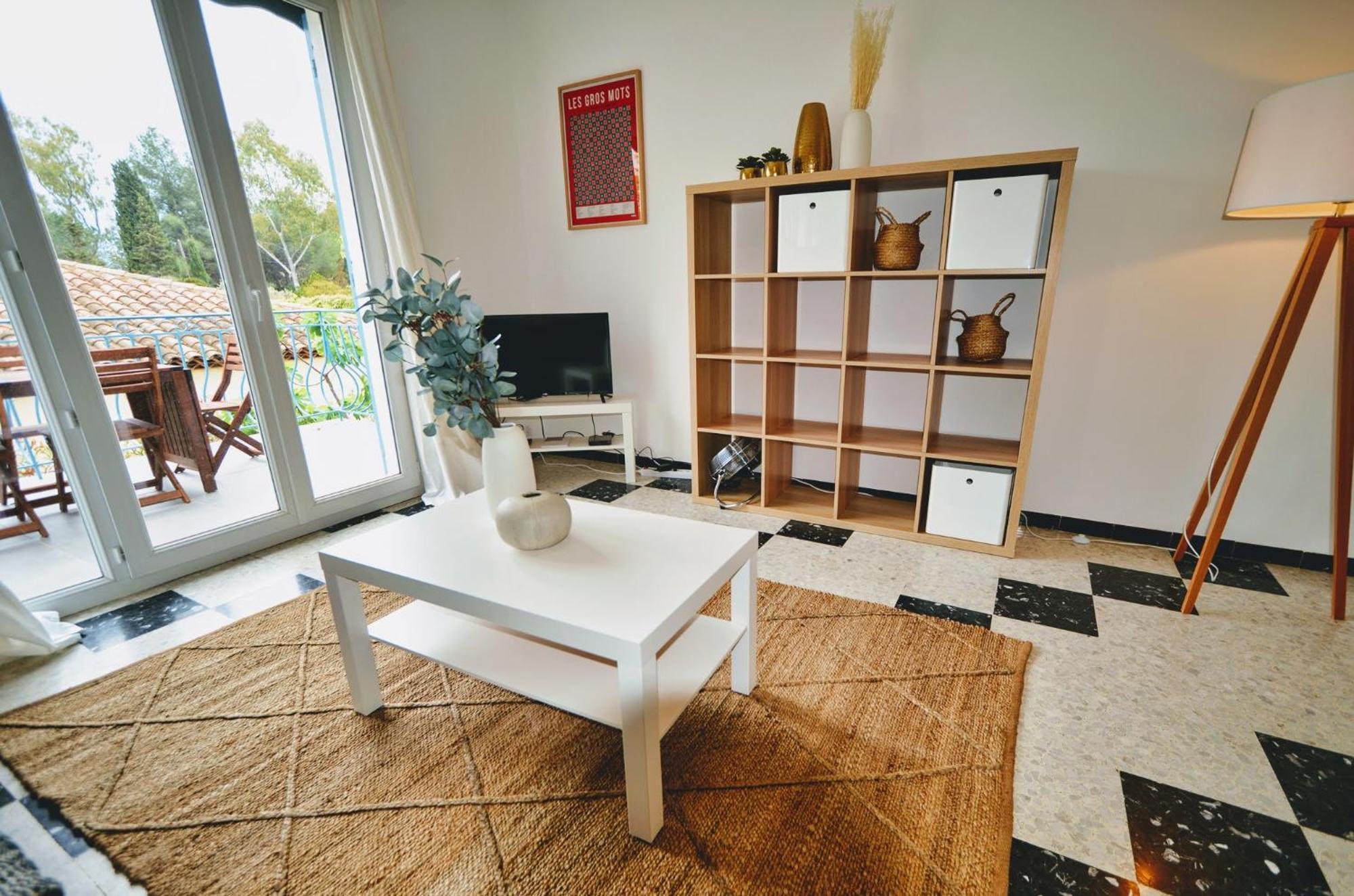 Beaux Appartements 3 Pieces Avec Espaces Exterieurs Et Parking - Proche Plage Hyeres Ngoại thất bức ảnh