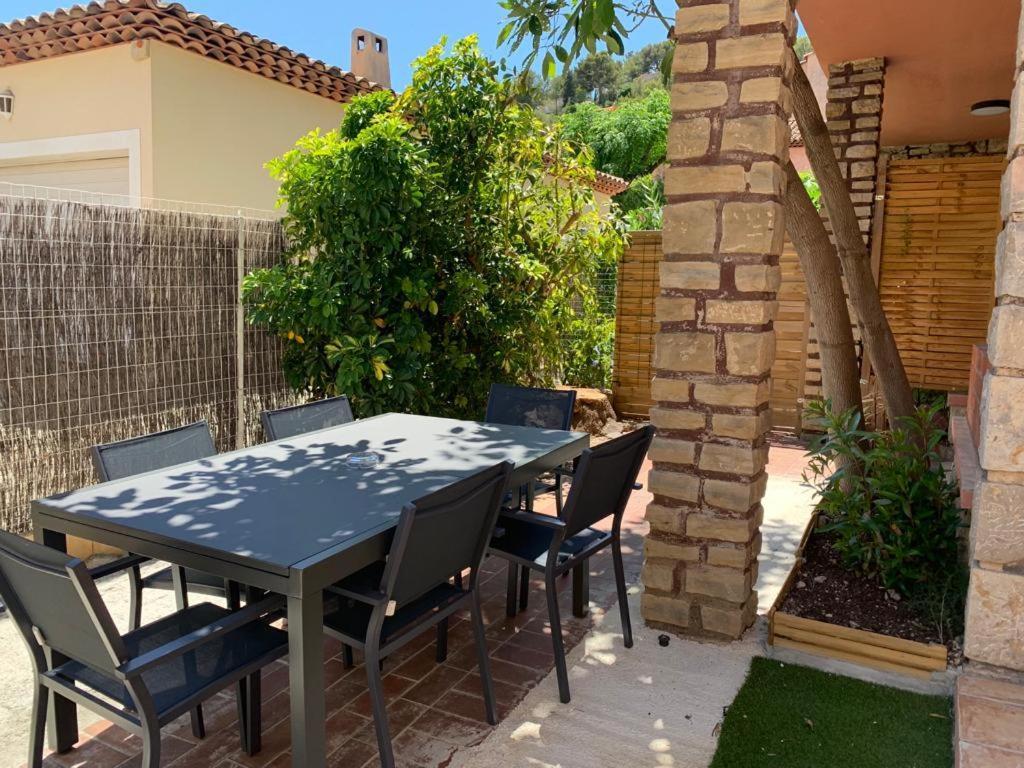 Beaux Appartements 3 Pieces Avec Espaces Exterieurs Et Parking - Proche Plage Hyeres Ngoại thất bức ảnh